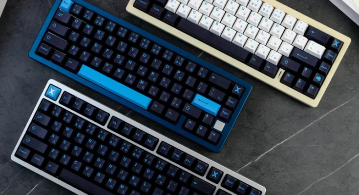 GMK 블랙 블루 키캡
